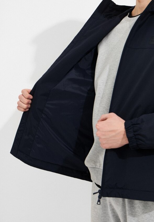 Ветровка EA7