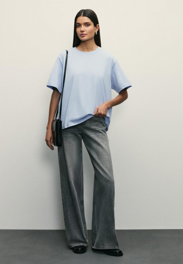 Футболка Zarina