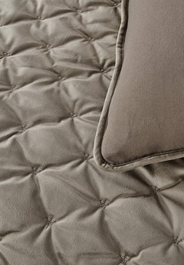 Комплект с покрывалом Sofi De Marko