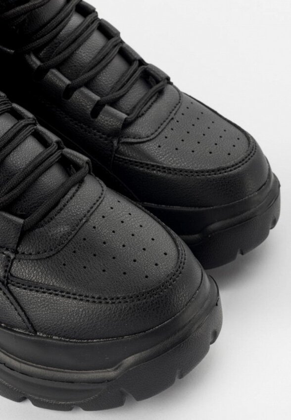 Ботинки Tikkago