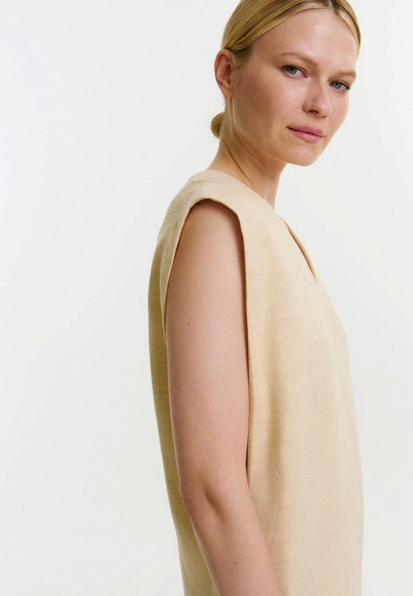 Платье Daisyknit