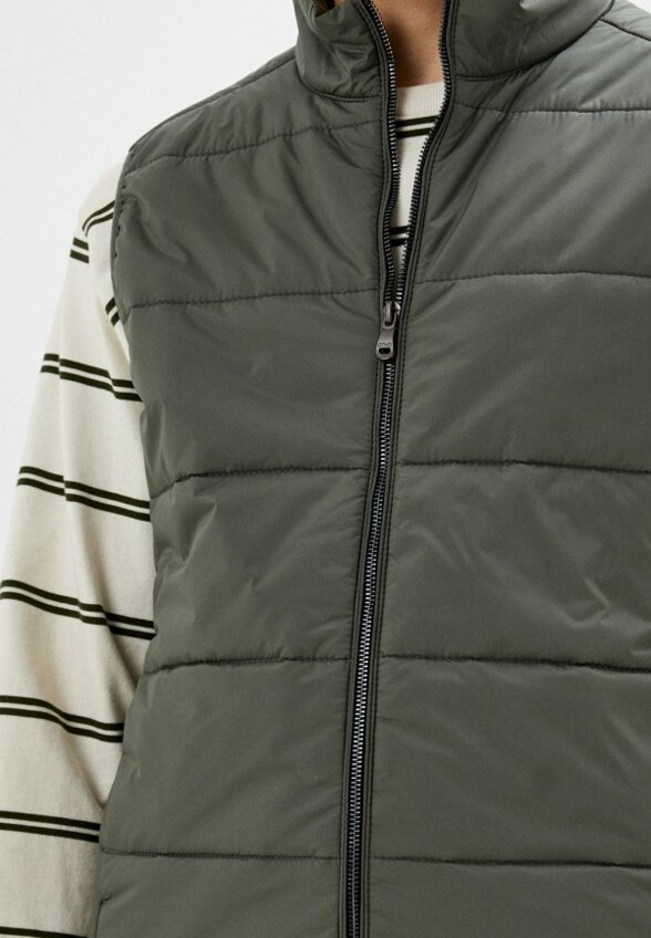 Жилет утепленный Dtmd