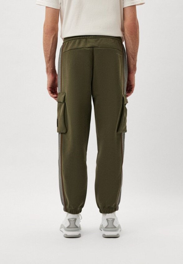 Брюки спортивные EA7