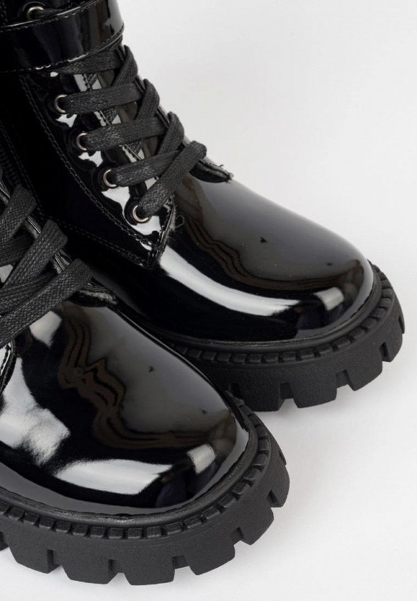 Ботинки Tikkago