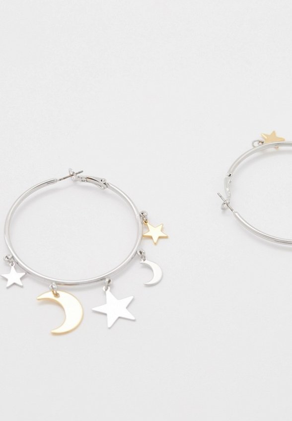 Серьги Free Form