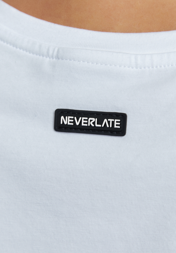 Футболка Neverlate