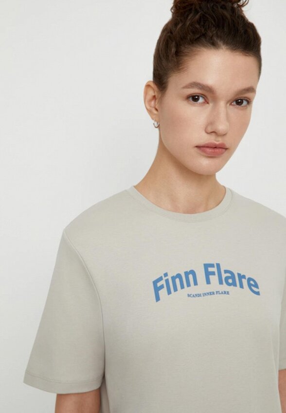Футболка Finn Flare