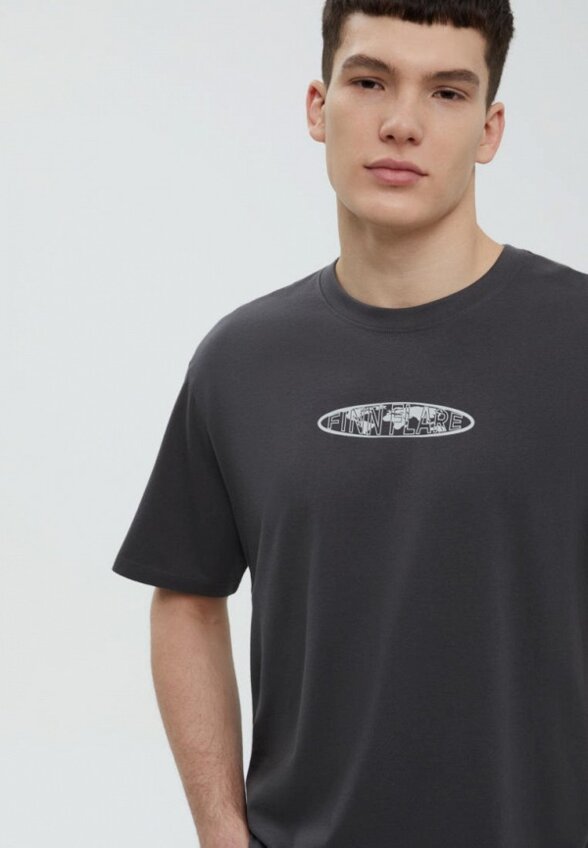 Футболка Finn Flare