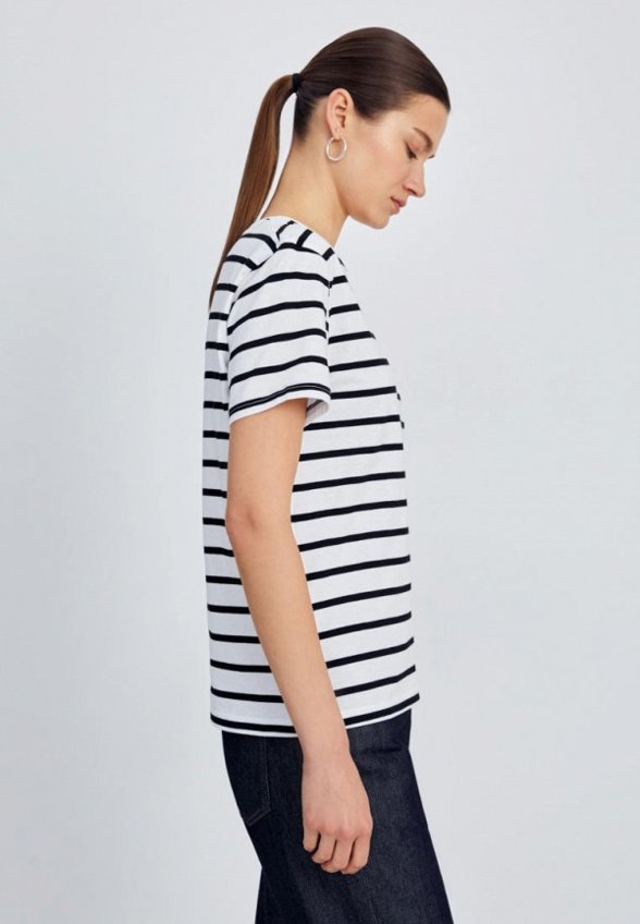 Футболка Finn Flare