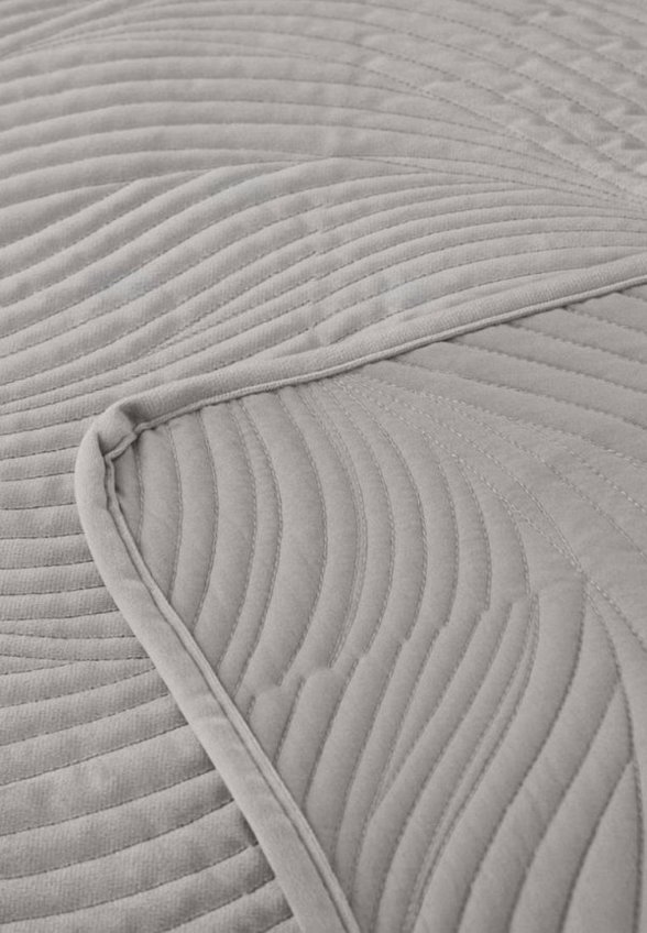 Комплект с покрывалом Sofi De Marko