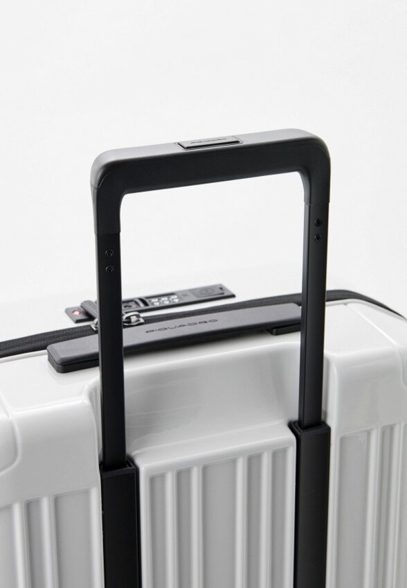 Чемодан Piquadro