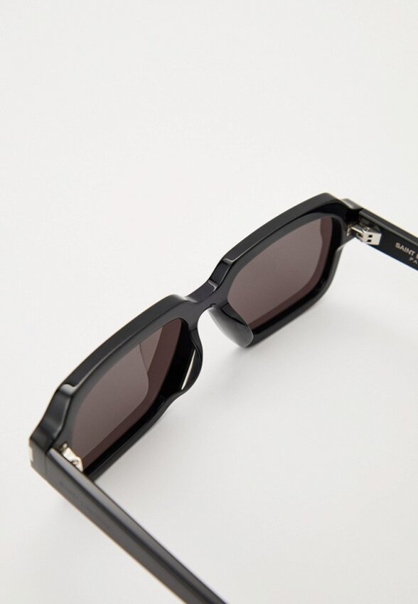Очки солнцезащитные Saint Laurent