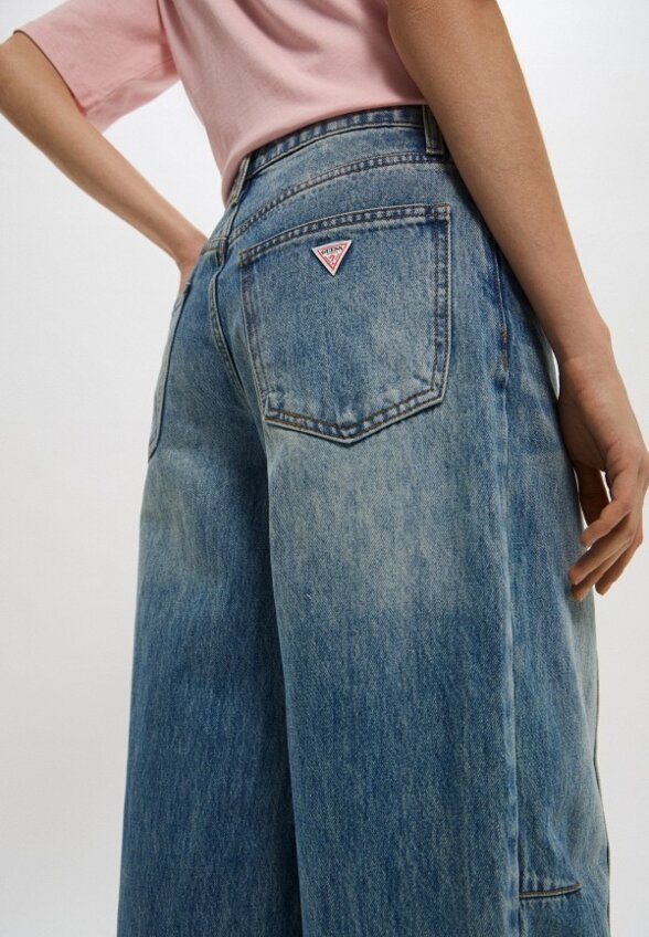 Джинсы Guess Jeans