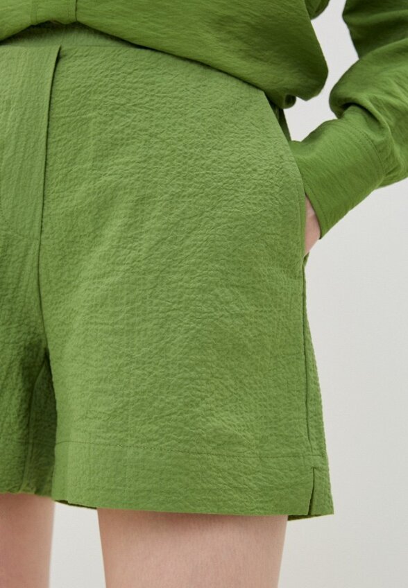 Шорты To Be One