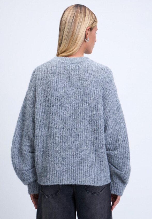 Джемпер Zarina