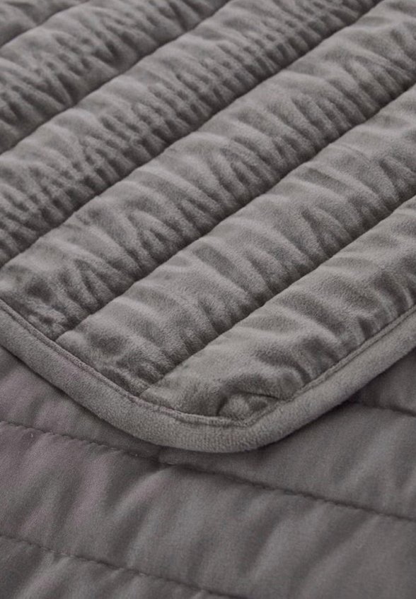 Комплект с покрывалом Sofi De Marko