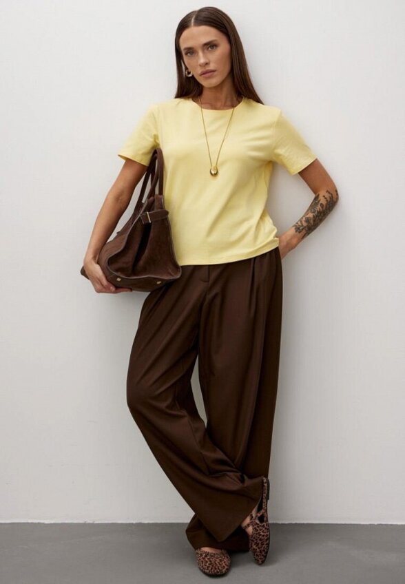 Футболка To Molly from James