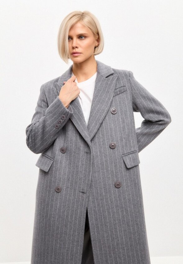 Пальто двубортное Noele Boutique