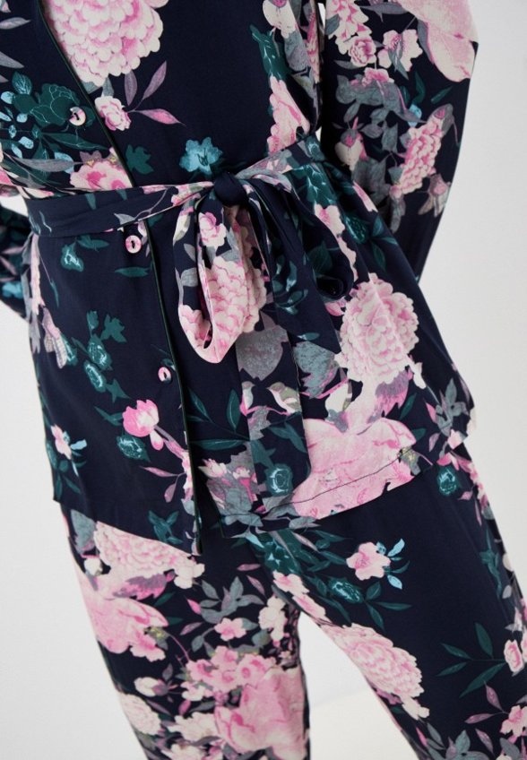 Пижама Indefini