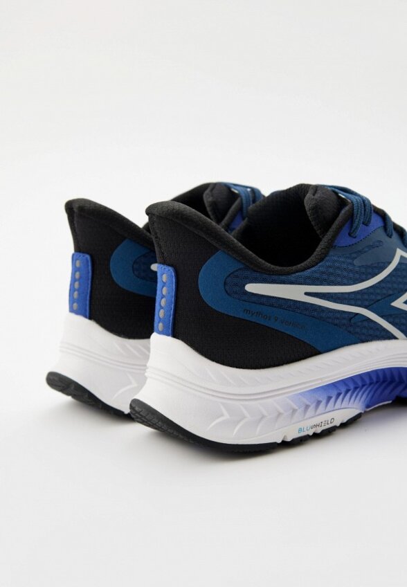 Кроссовки Diadora