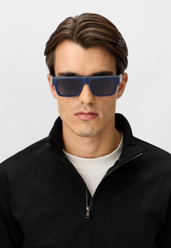 Очки солнцезащитные Calvin Klein Jeans