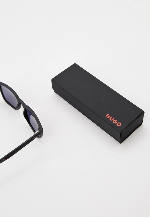 Очки солнцезащитные Hugo