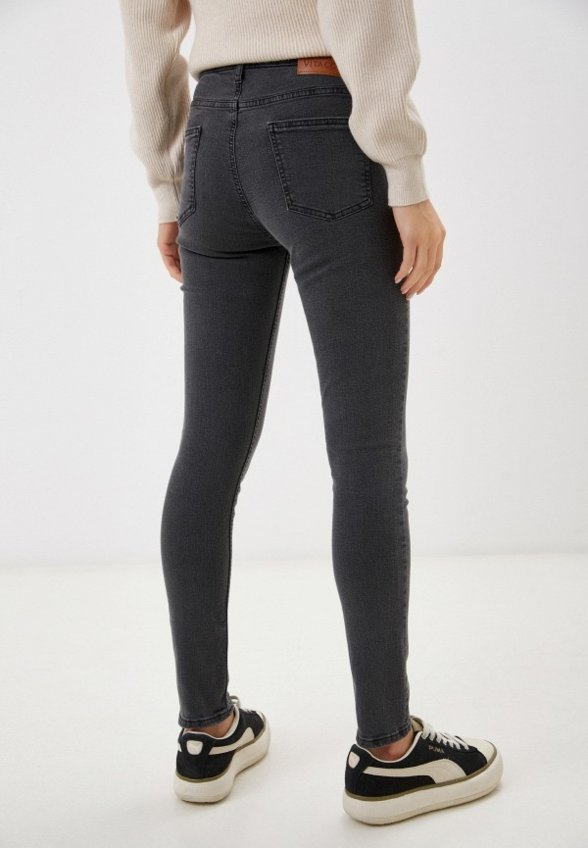 Джинсы Vitacci