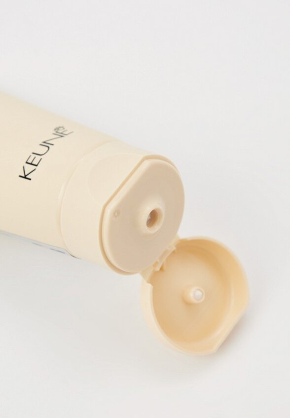 Паста для укладки волос Keune