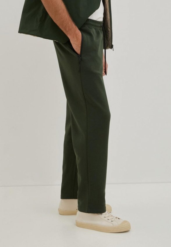 Брюки спортивные Finn Flare