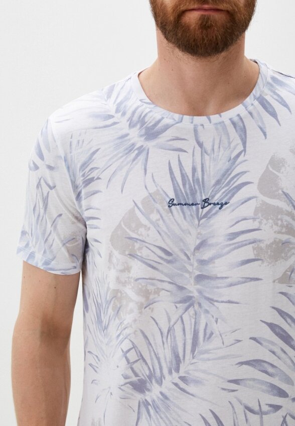 Футболка Colin's