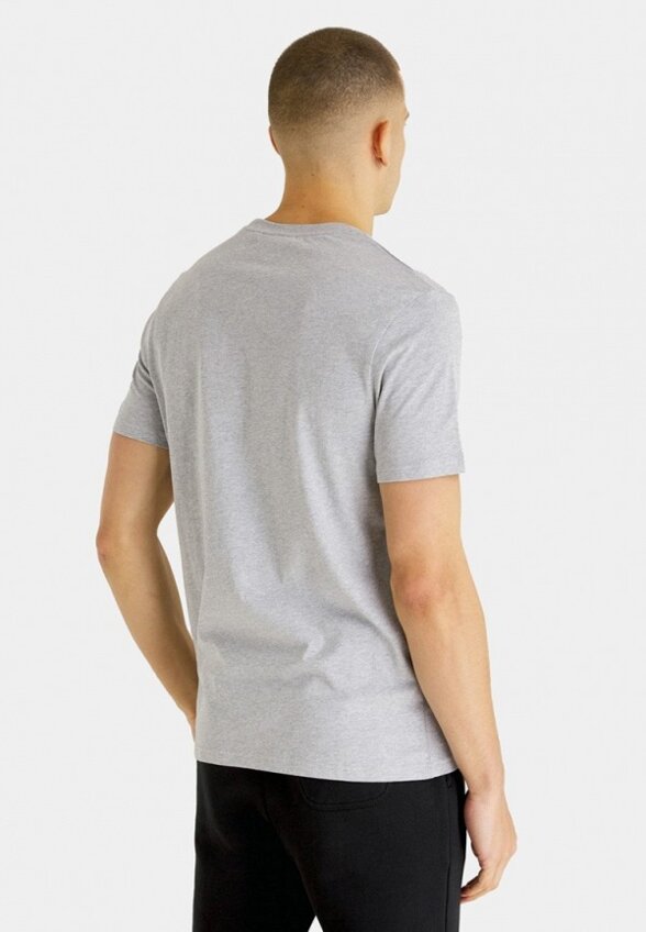 Футболка Lyle & Scott