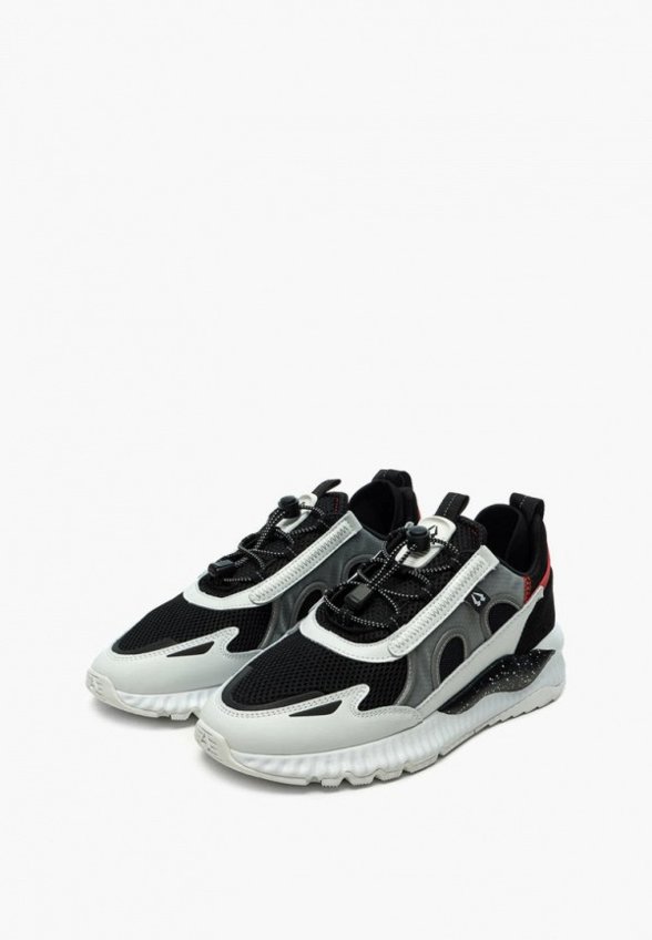 Кроссовки Traffa