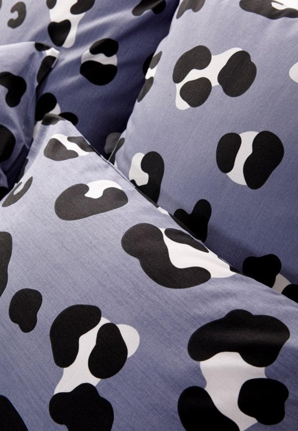 Постельное белье 1,5-спальное Веселина