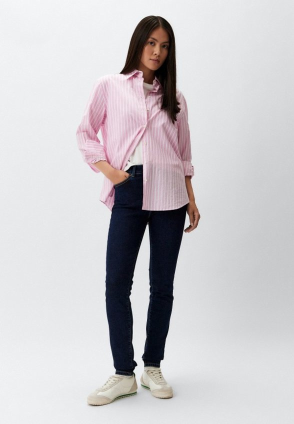 Джинсы Guess Jeans