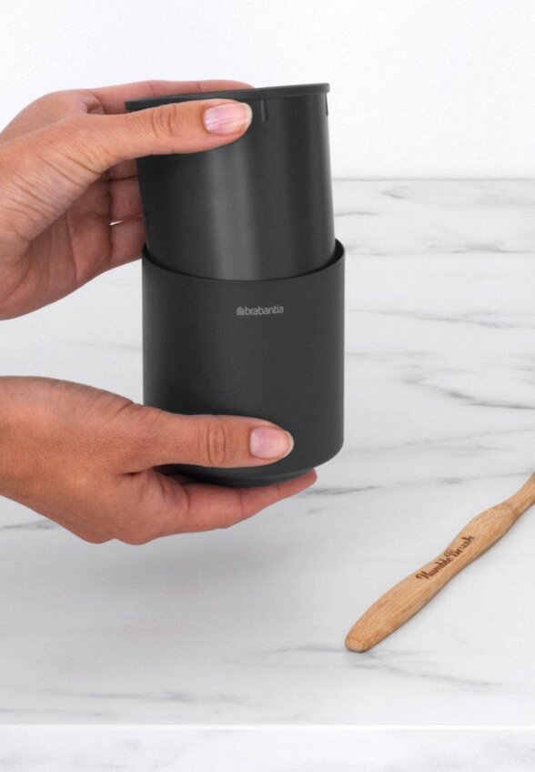 Стакан для зубных щеток Brabantia