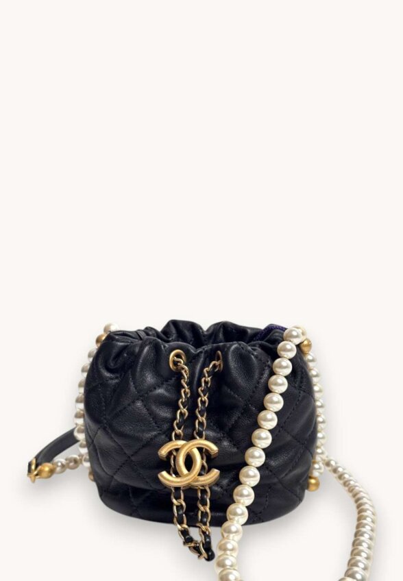 Chanel About Pearls