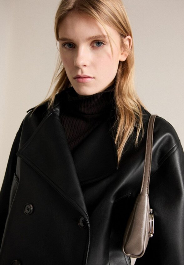 Куртка кожаная Mango