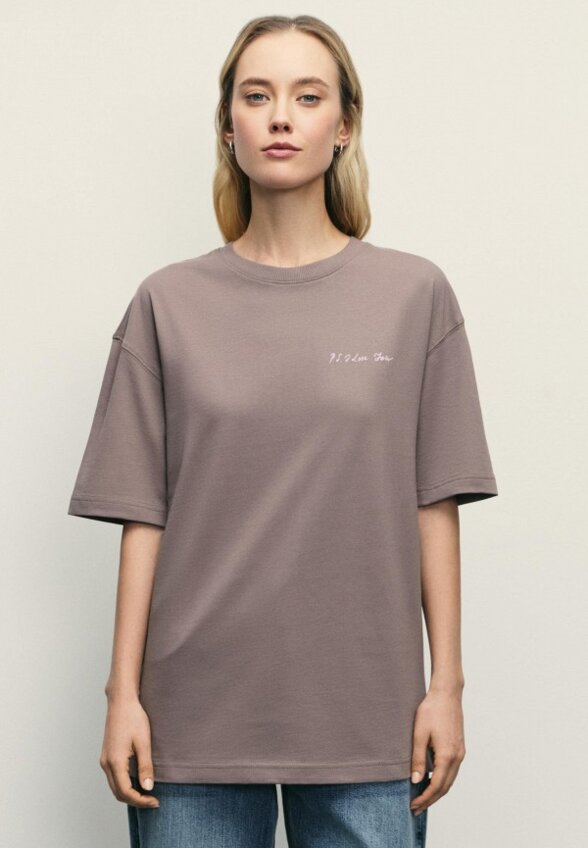 Футболка Zarina