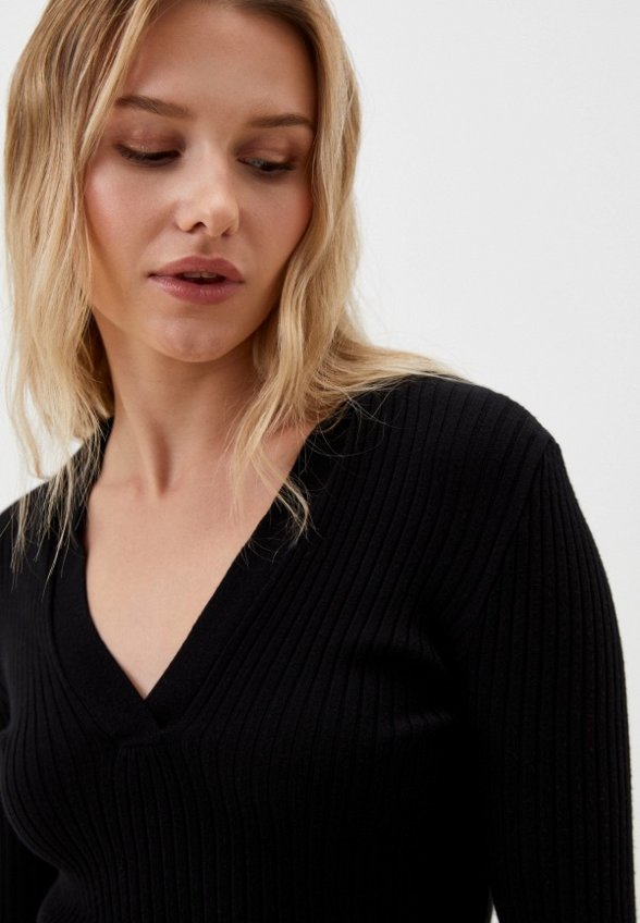 Пуловер Belucci