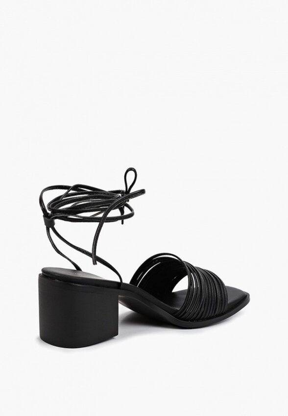 Босоножки L37