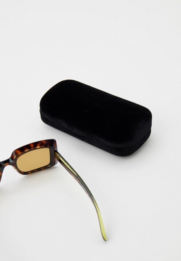 Очки солнцезащитные Gucci