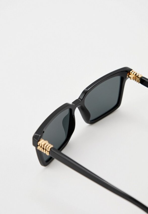 Очки солнцезащитные Miu Miu