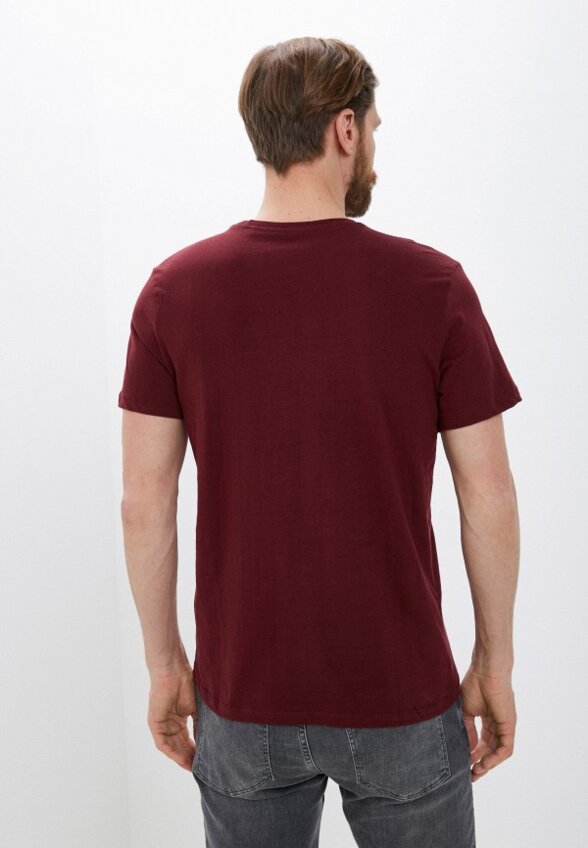 Футболка Colin's