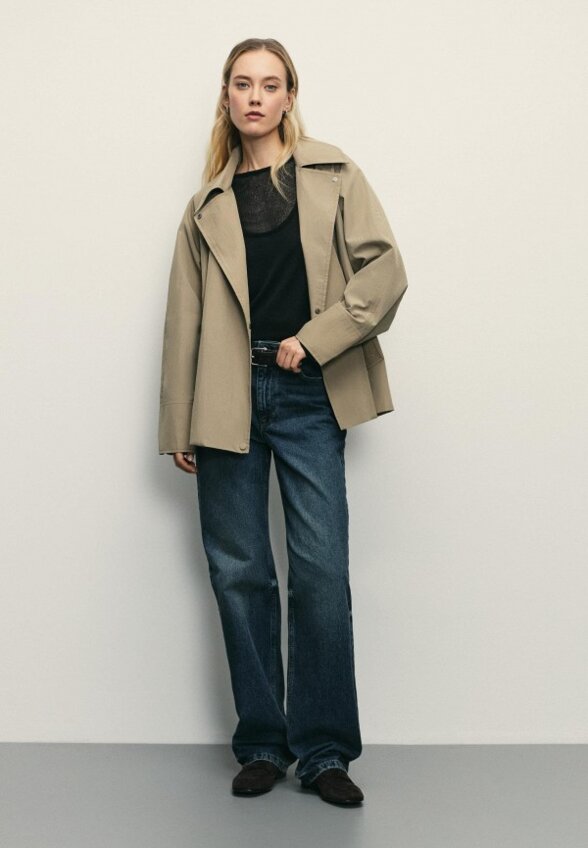 Ветровка Zarina