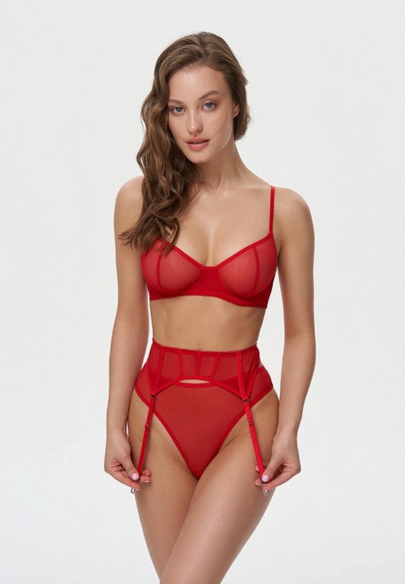 Бюстгальтер, пояс и трусы Amazonka Underwear