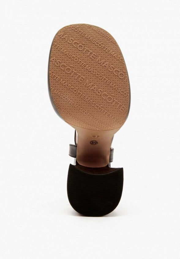 Босоножки Mascotte