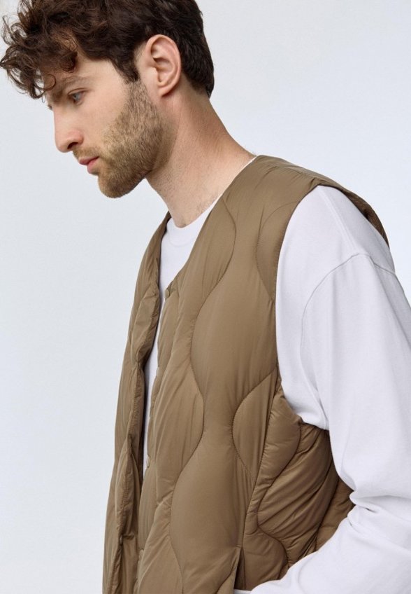 Жилет стеганый Sela