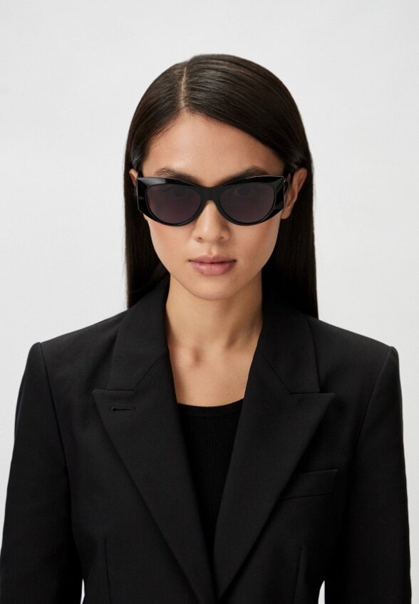 Очки солнцезащитные Max&Co