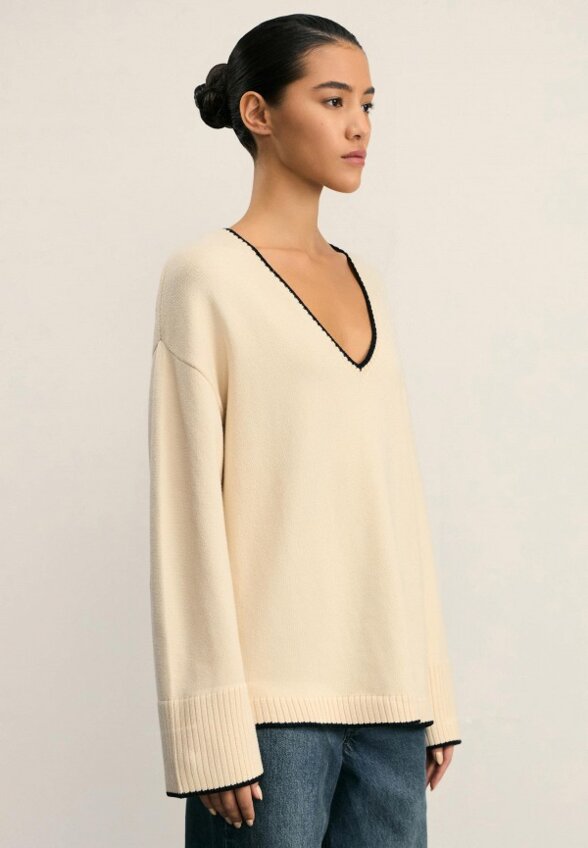 Пуловер Zarina