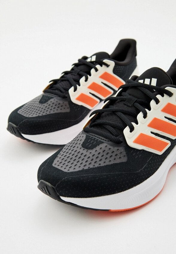 Кроссовки adidas